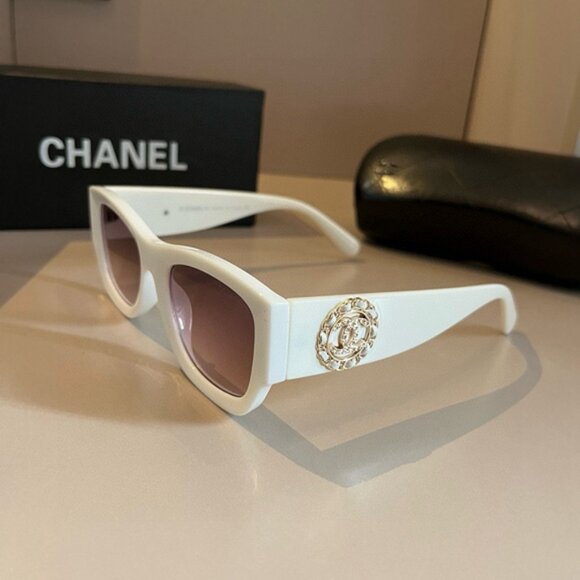 CHANEL Women's White Sunglasses - Picture 2 of 7